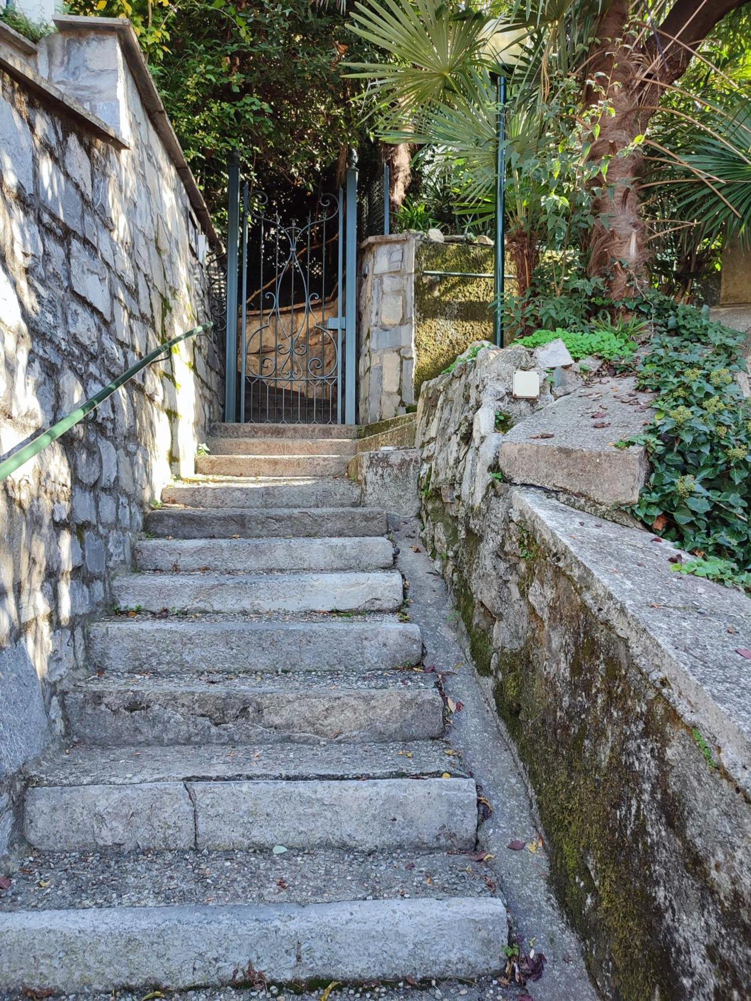 150 Steps To Heaven - By Myhomeincomo Buitenkant foto